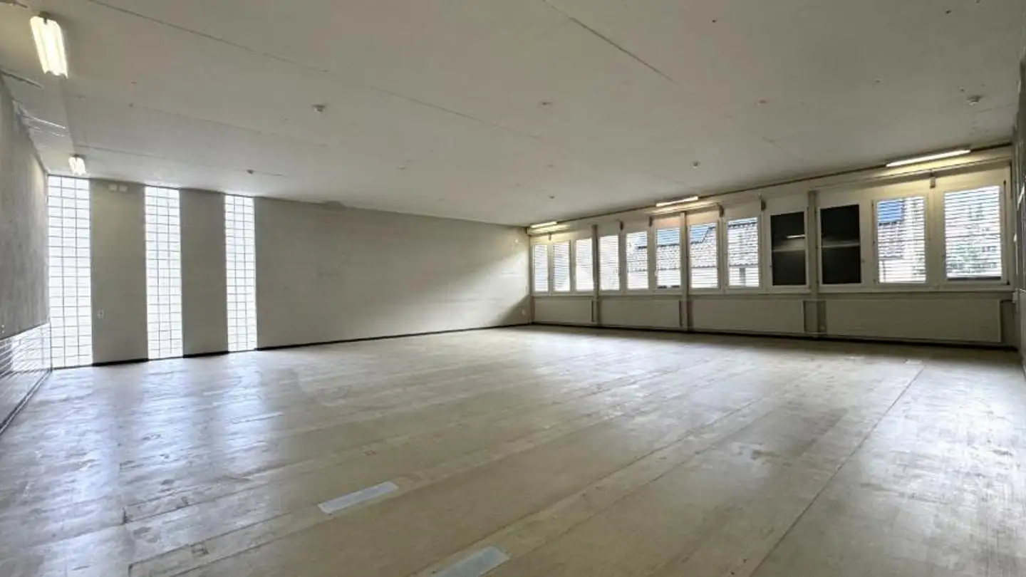 Commercial à louer - Eimattstrasse 25, 4436 Oberdorf BL - Photo 2
