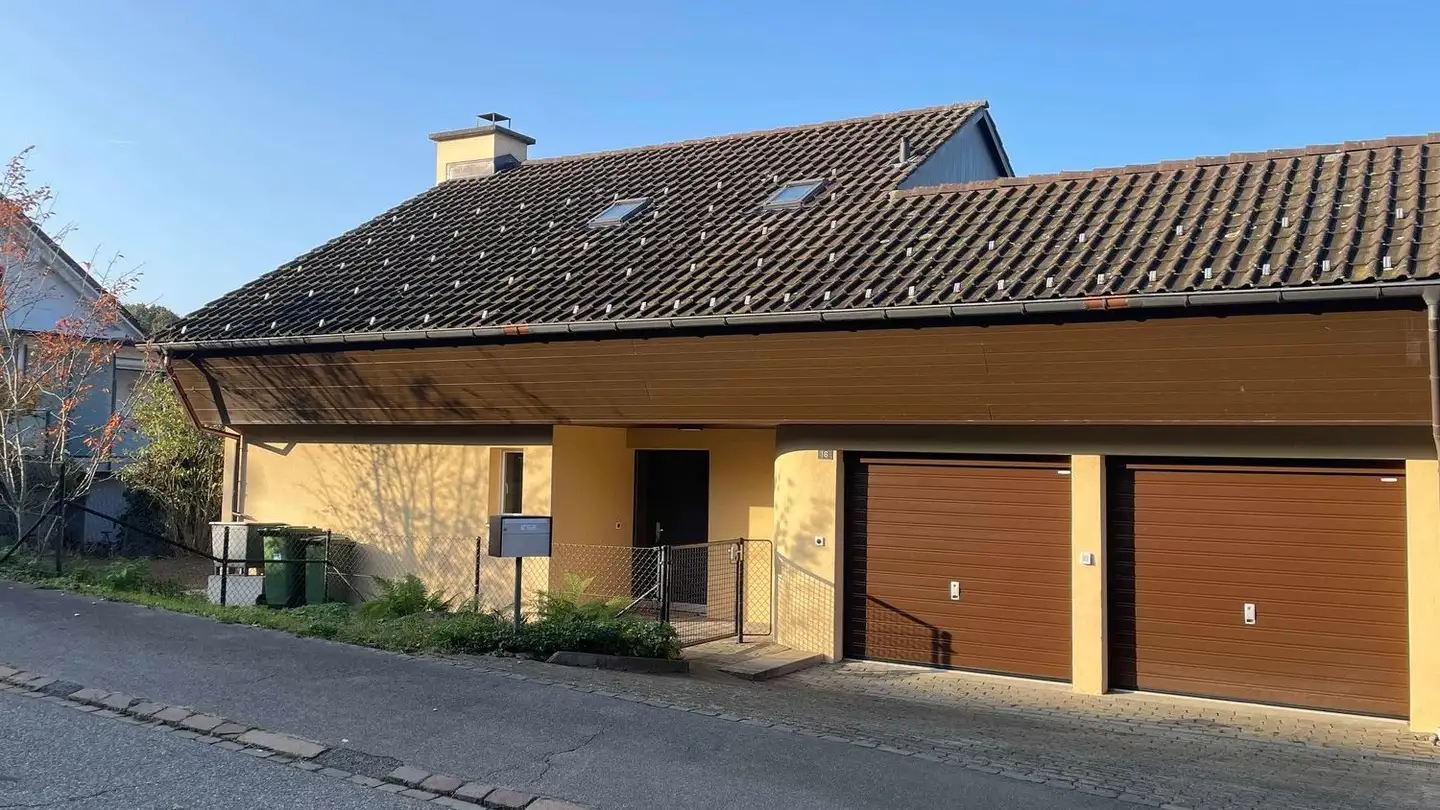 Semi-detached house for rent - Weidstrasse 16, 8332 Russikon