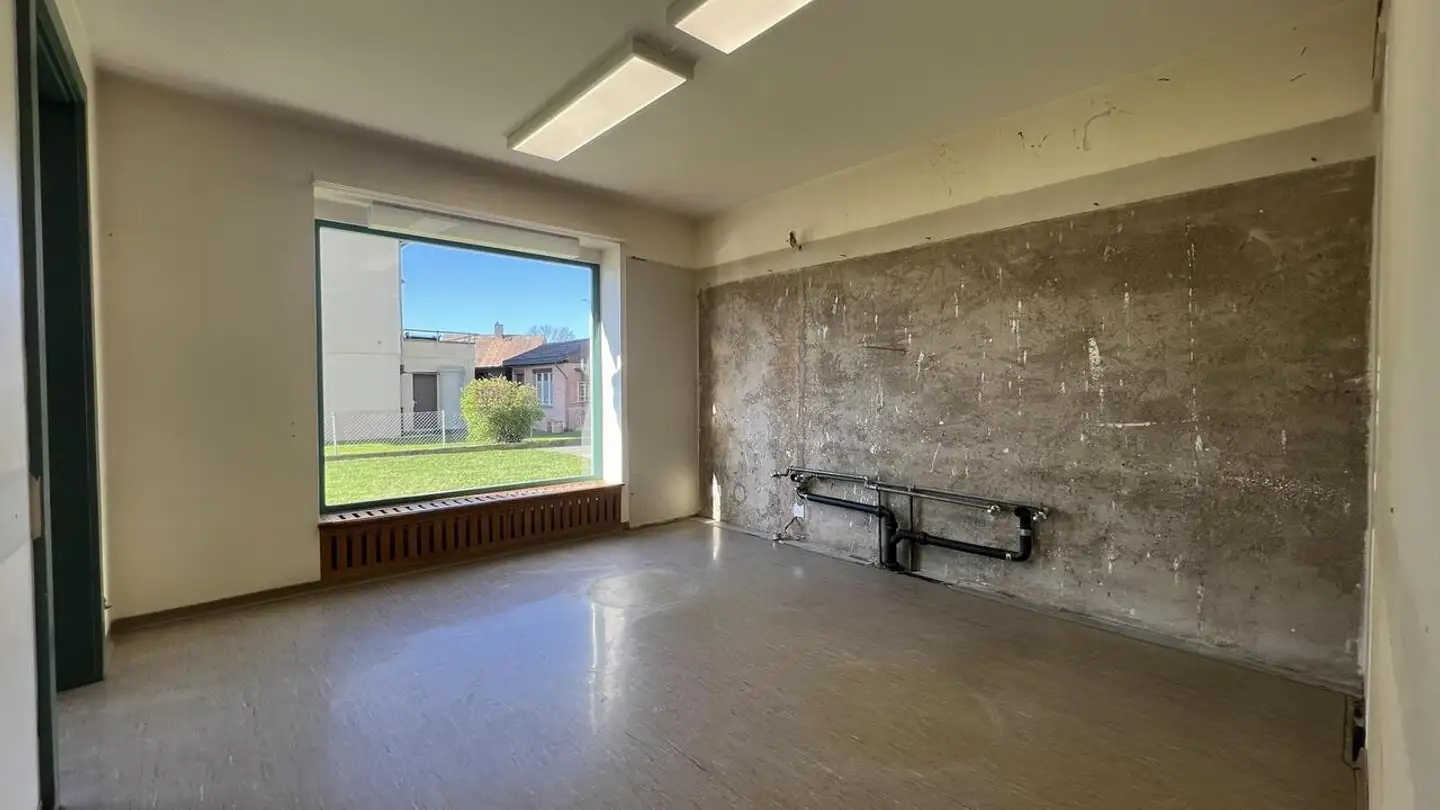 Shop for rent - Chemin Des Planches 21, 2016 Cortaillod