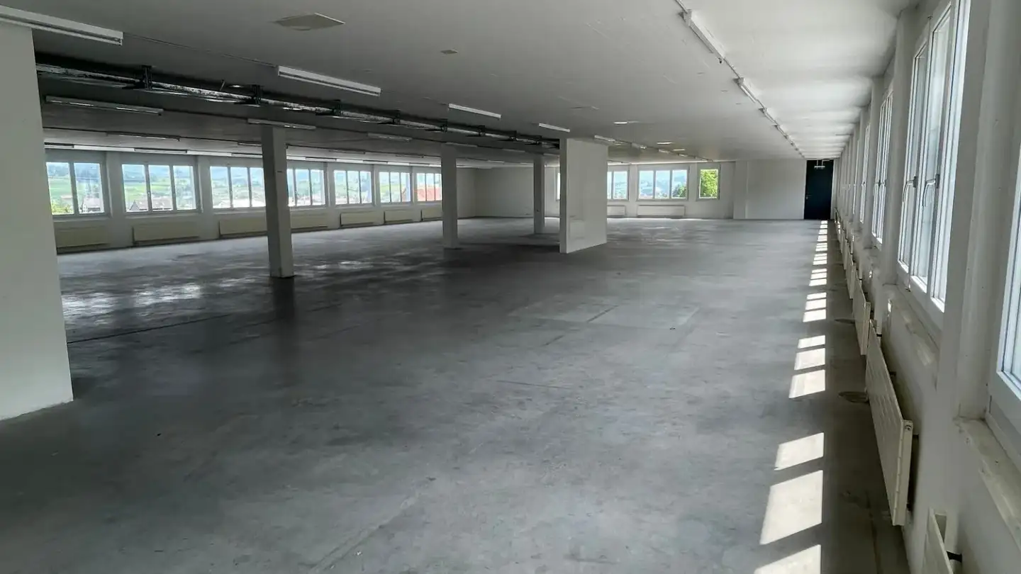 Espace de stockage à louer - Stachelhofstrasse 10, 8854 Siebnen