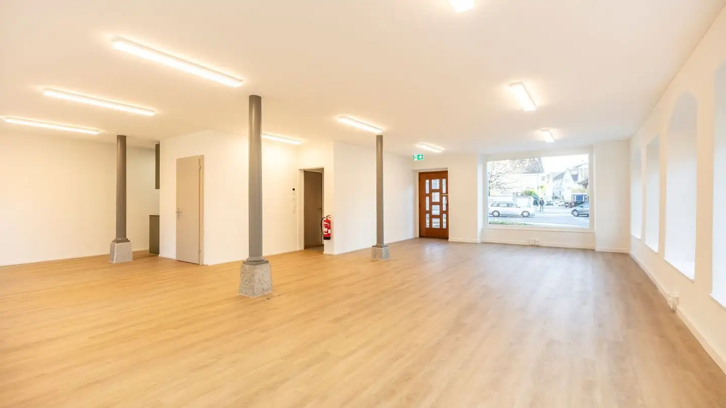 Commerciale in affitto - Kempttalstrasse 24, 8330 Pfäffikon ZH - Foto 4