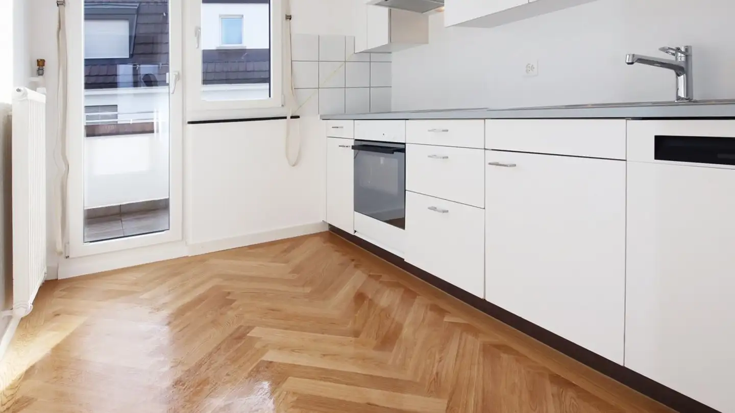 Dachgeschosswohnung mieten - Langensteinenstrasse 4, 8057 Zürich