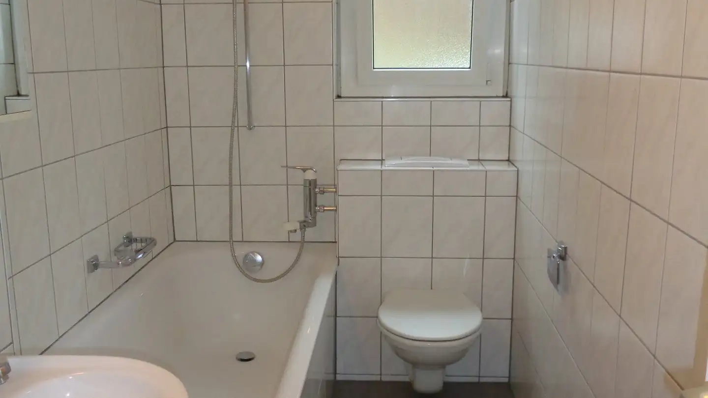 Appartement à louer - Rue Des Plânes 11, 2720 Tramelan - Photo 4