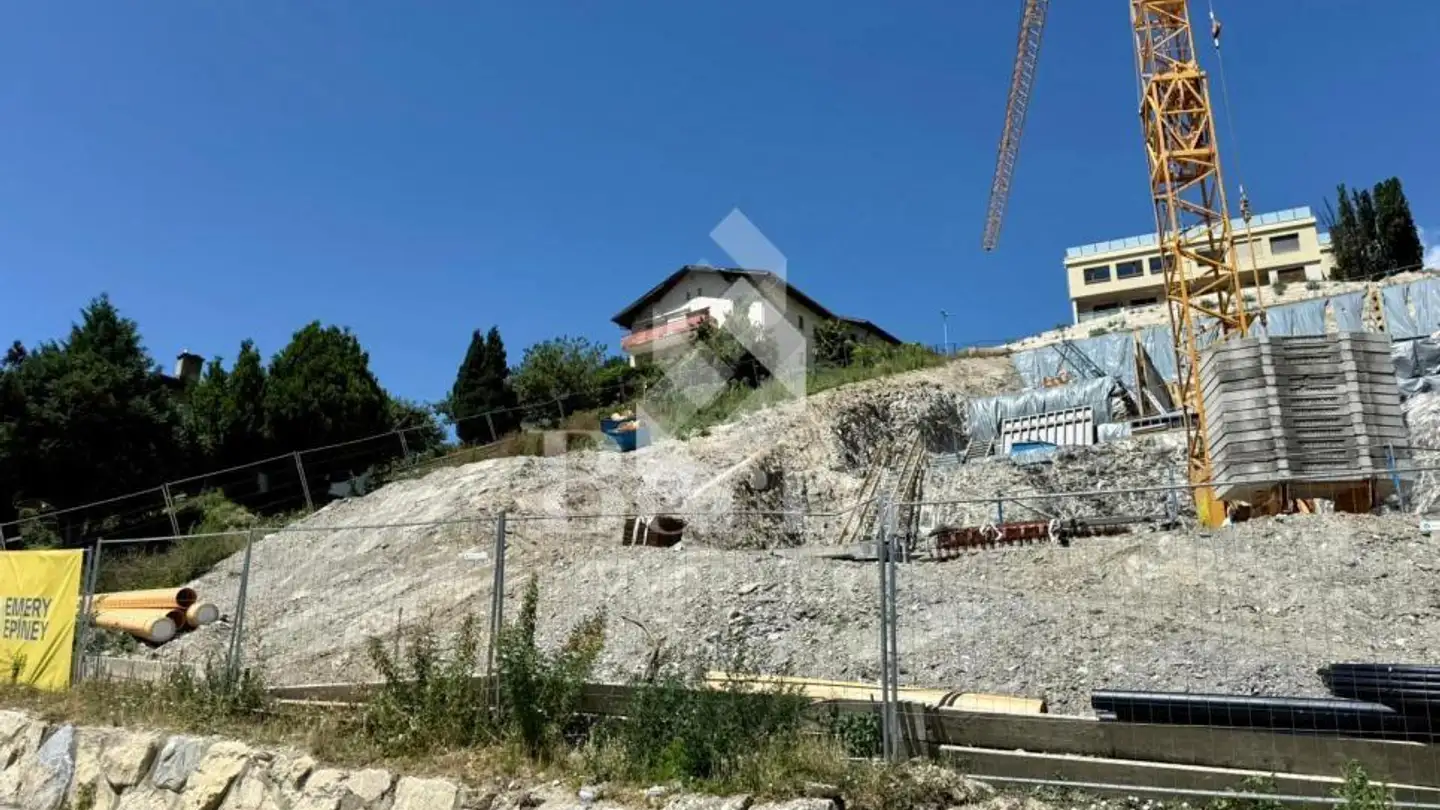 Dachgeschosswohnung kaufen - 3960 Corin-de-la-Crête