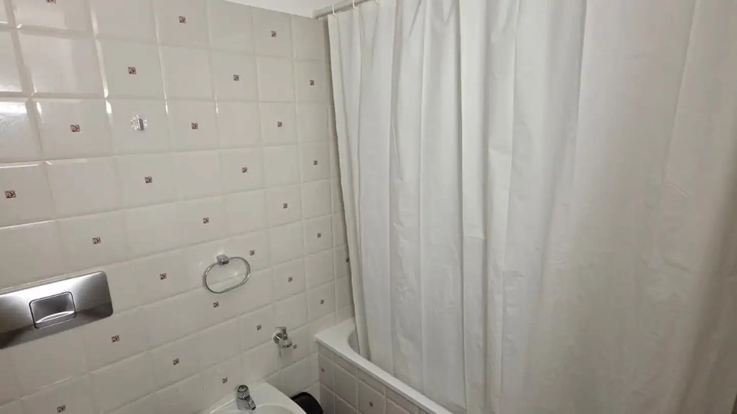 Wohnung mieten - Riva Paradiso 4a, 6900 Paradiso - Foto 4