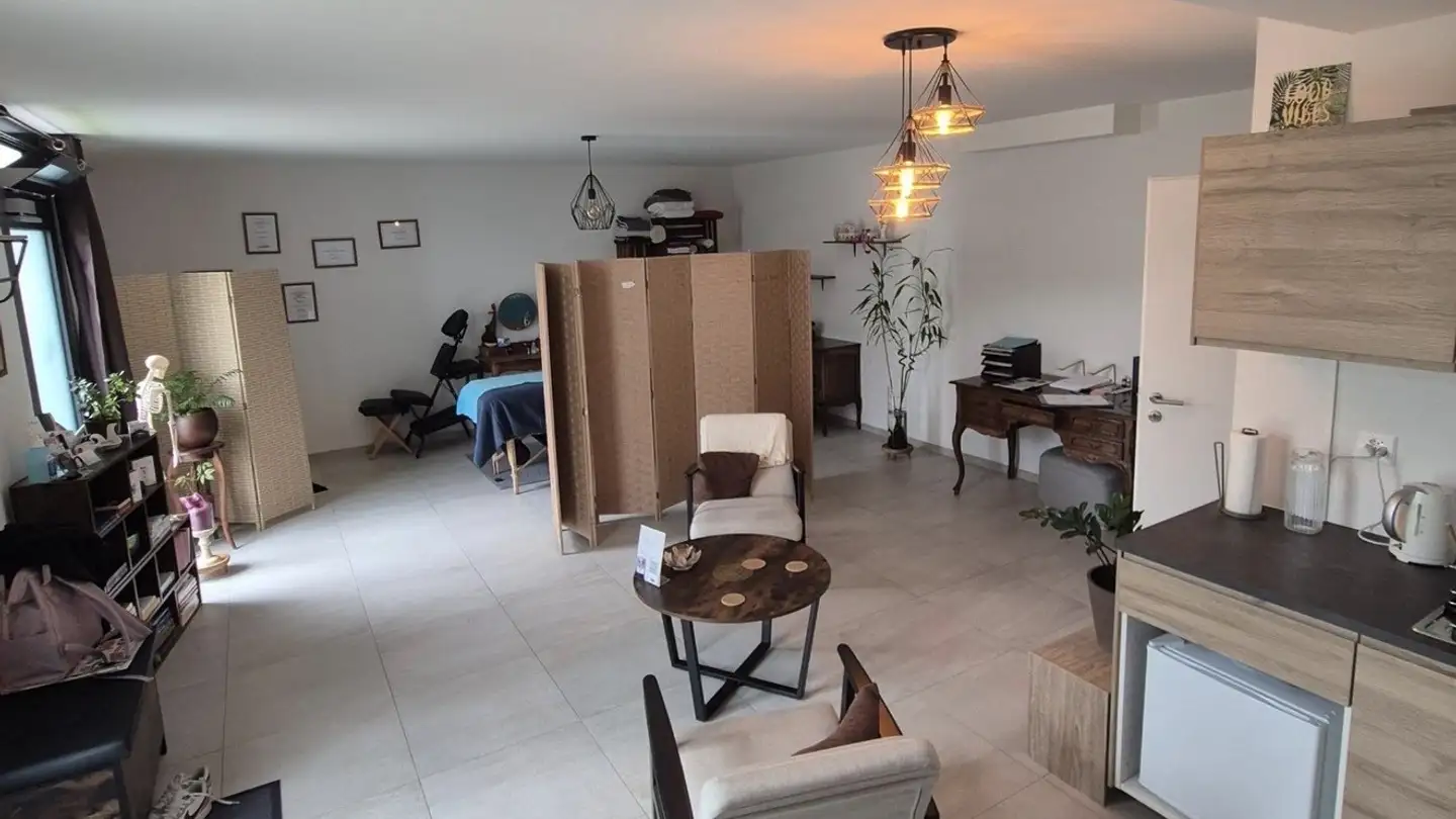 Commercial for rent - Route D'yverdon 9g, 1040 Echallens