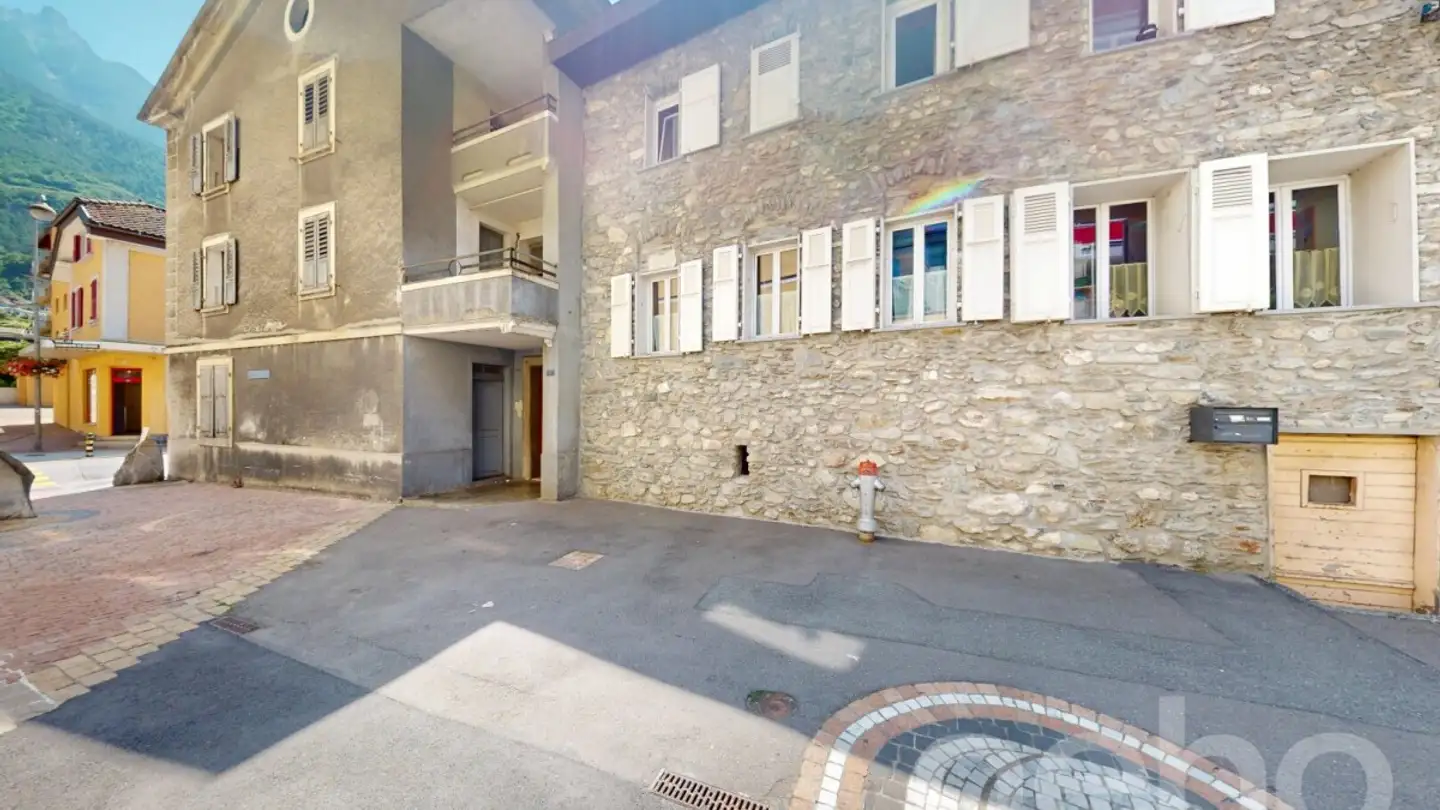 Edificio residenziale in vendita - 1907 Saxon - Photo 3