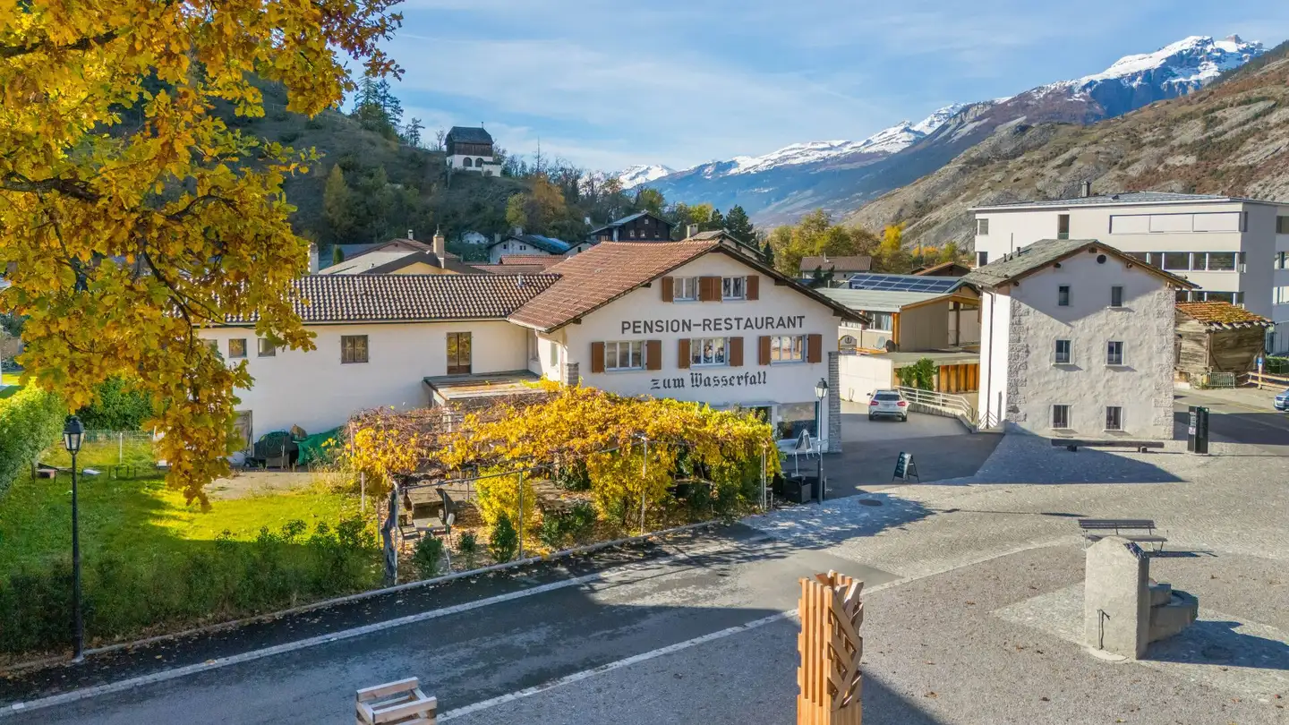 Hotel for rent - Marktplatzstrasse 2, 3946 Turtmann