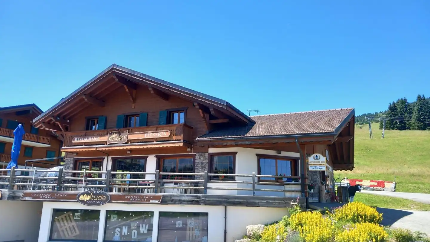 Restaurant for sale - Route De Champoussin 15, 1873 Champoussin