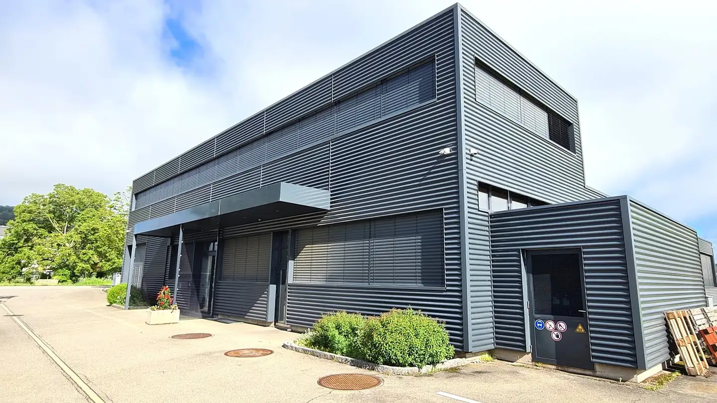 Factory for sale - Rue Des Quérattes 3, 2830 Courrendlin - Photo 2