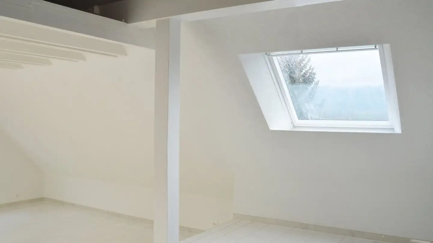 Attic flat for rent - Rainhaldenstrasse 3, 8114 Dänikon ZH - Photo 4