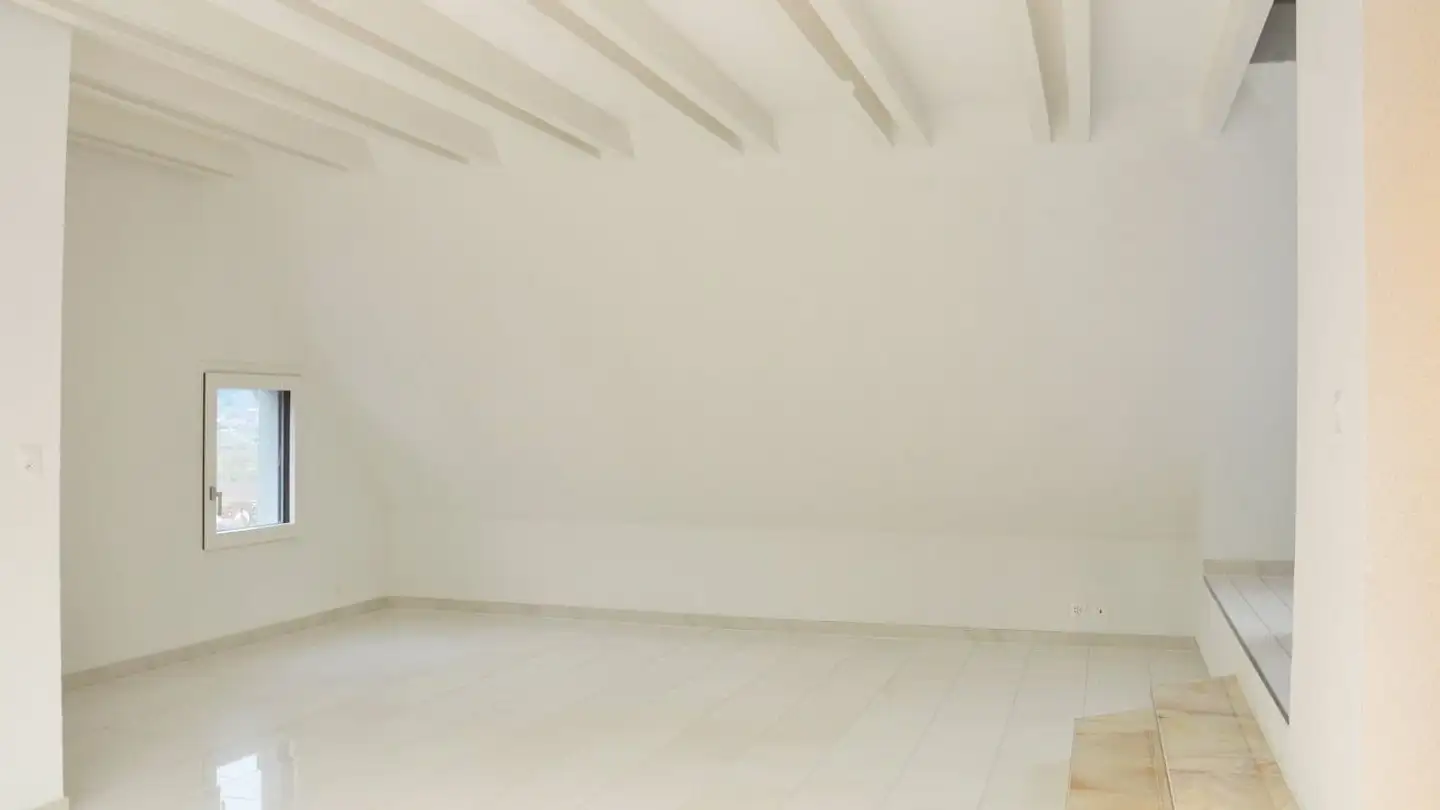 Attic flat for rent - Rainhaldenstrasse 3, 8114 Dänikon ZH - Photo 2