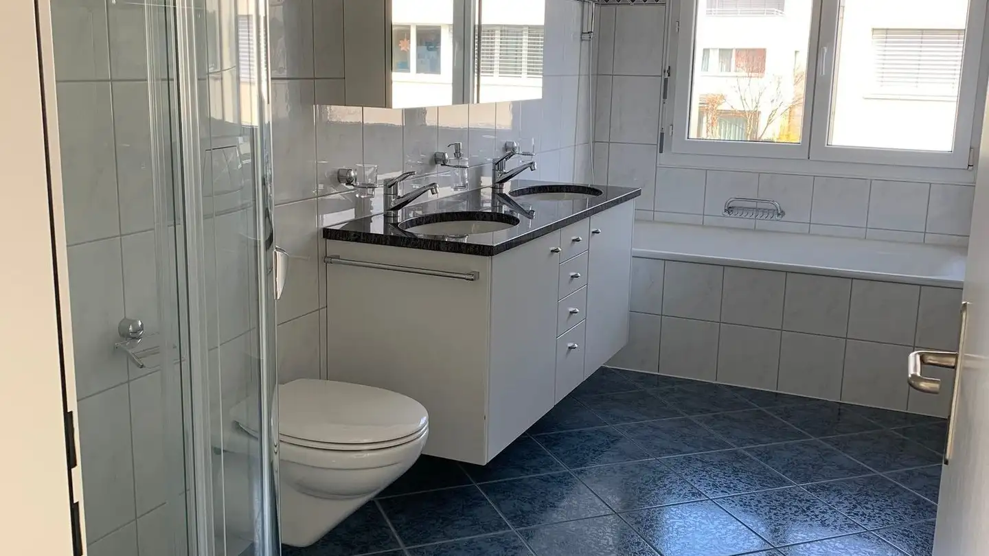 Casa bifamiliare in affitto - Sagenriet 24, 8853 Lachen SZ - Photo 4