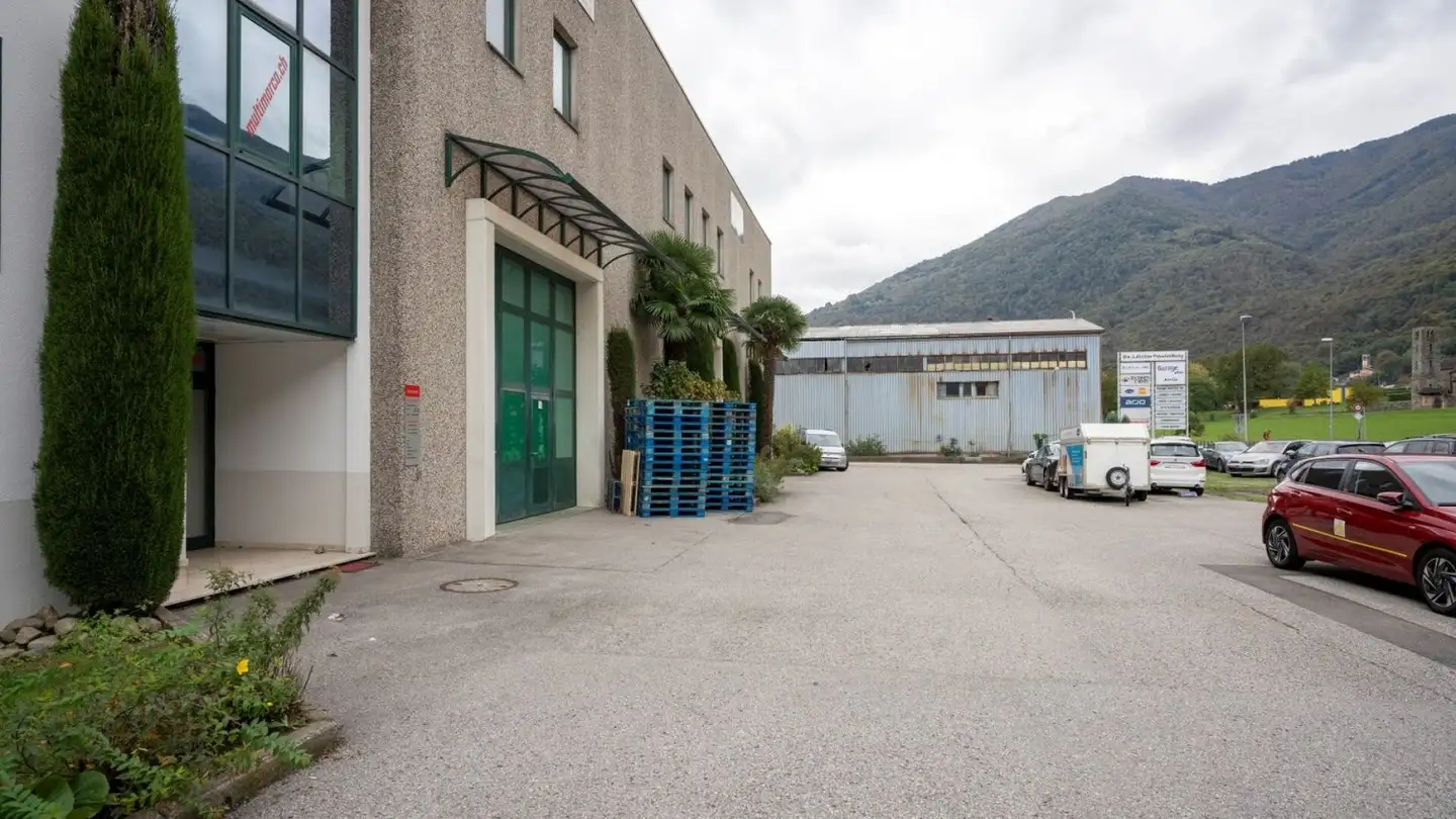Spazio di archiviazione in affitto - Via Cantonale, 6805 Mezzovico