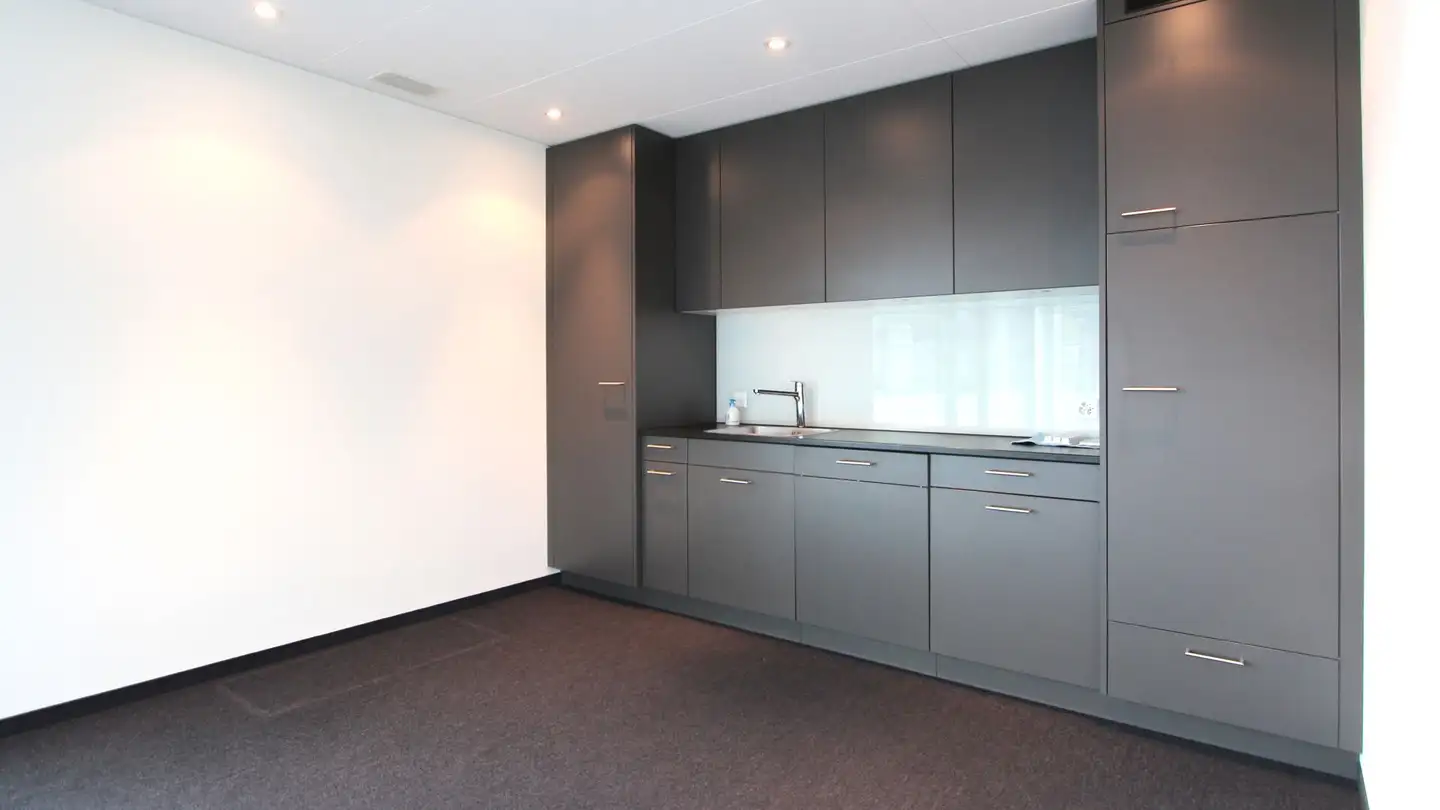 Spazio ufficio in affitto - Zugerstrasse, 6314 Unterägeri - Foto 4