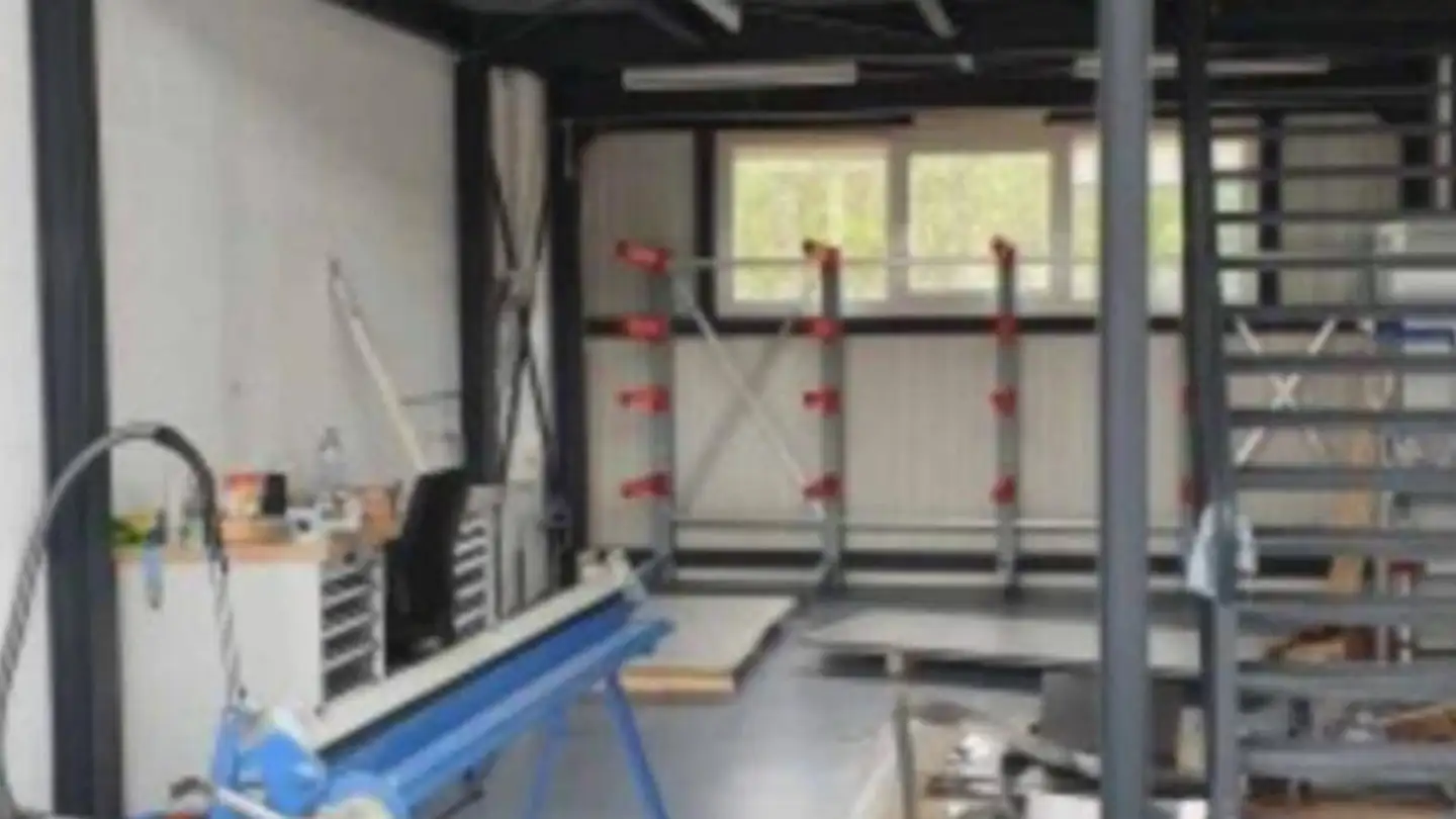 Garage individuel à louer - 1312 Eclépens