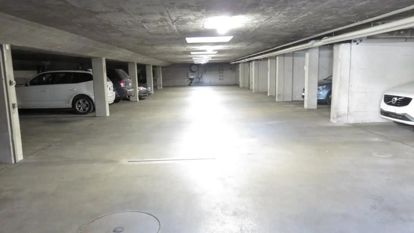 Place de parking souterraine à louer - Tannenweg 17a, 3073 Gümligen - Photo 2