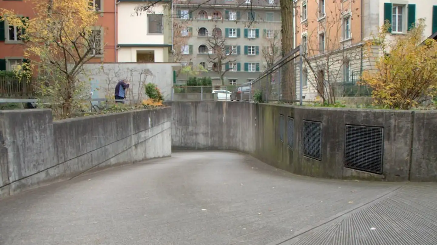 Underground parking space for rent - Moserstrasse 14, 3014 Bern