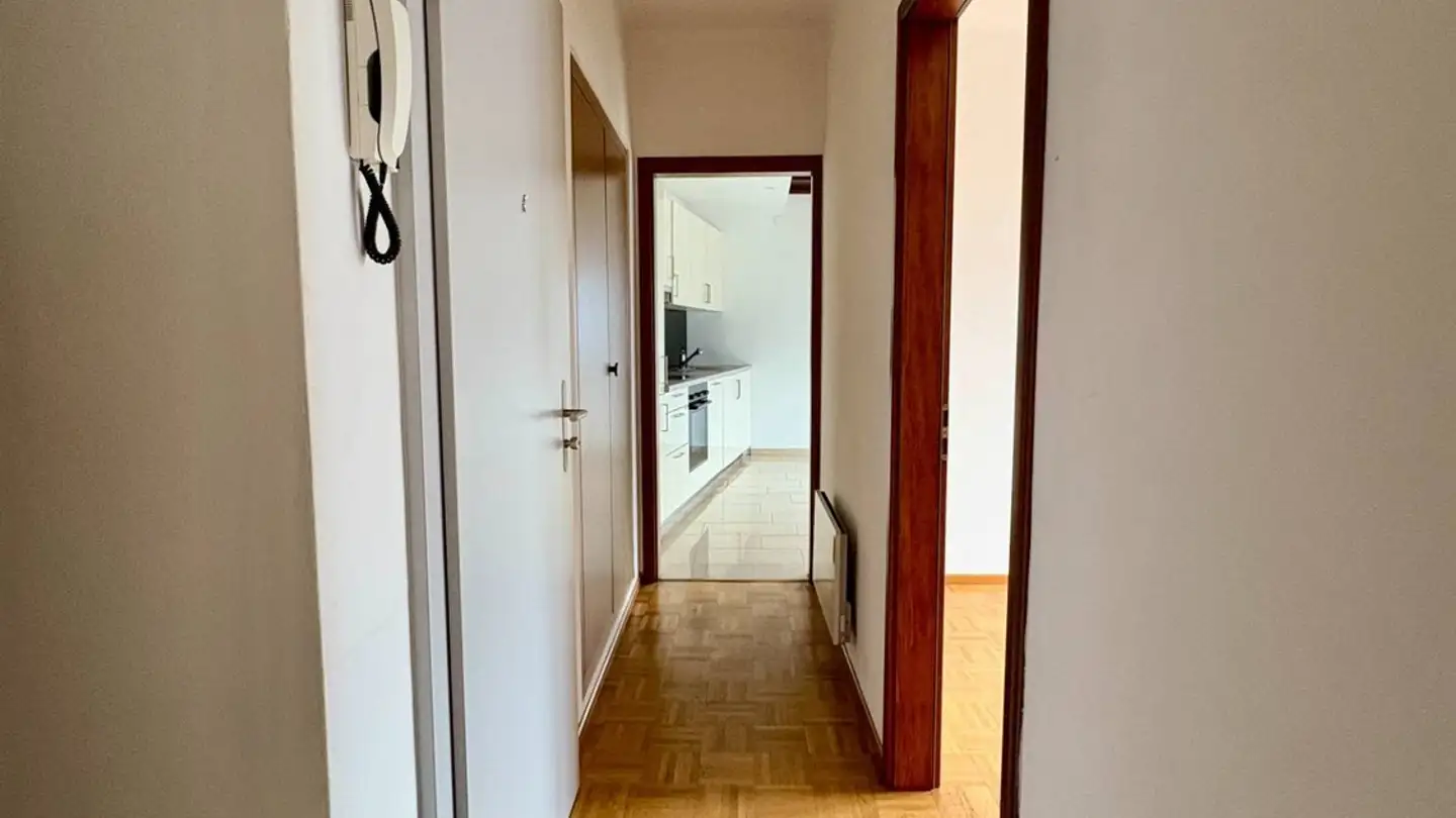 Appartement à louer - Scüròn 1, 6922 Morcote