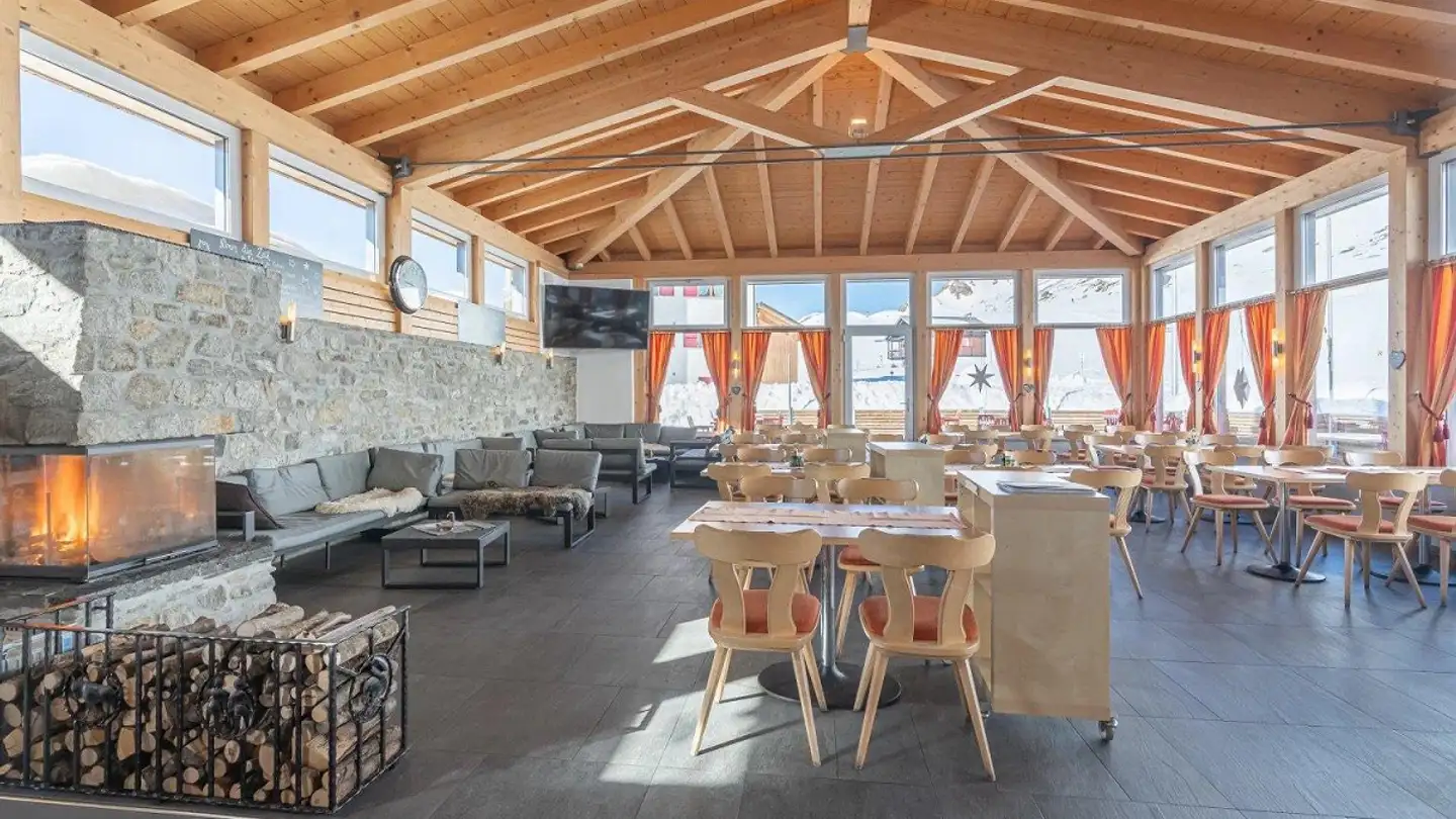 Hotel for sale - 3984 Fiesch - Photo 2