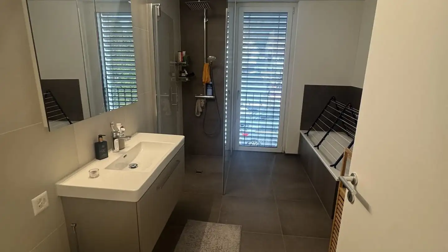 Wohnung mieten - Giessenbrücke 21, 8752 Näfels - Foto 4
