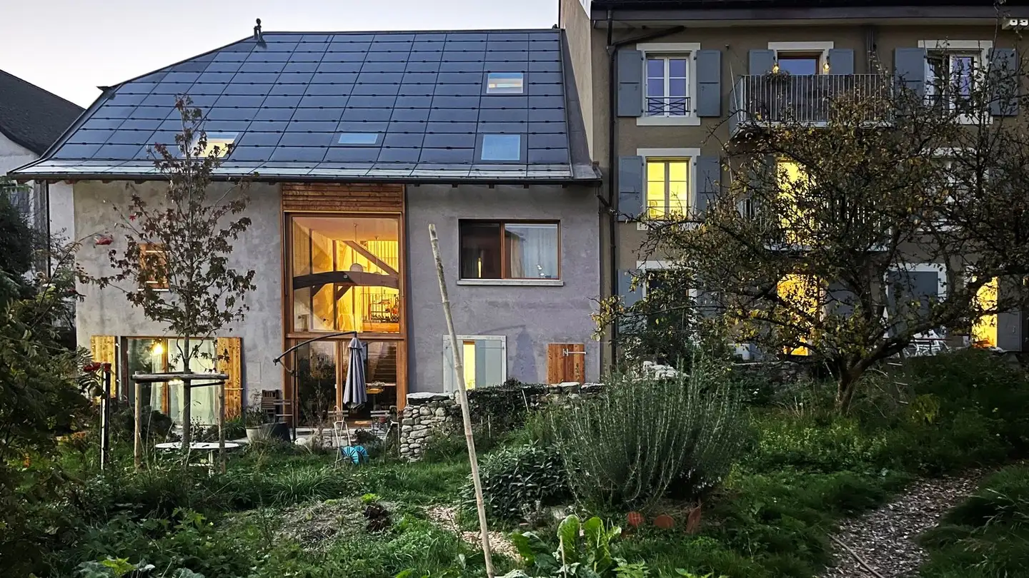 Single room for rent - 1135 Denens