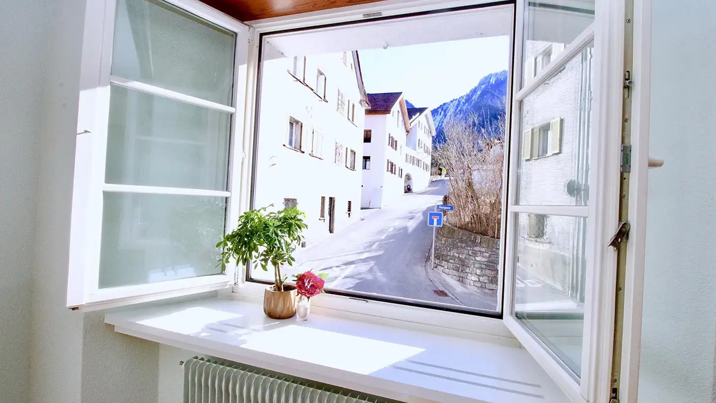 Apartment for rent - Kantonsstrasse 38, 7205 Zizers - Photo 2