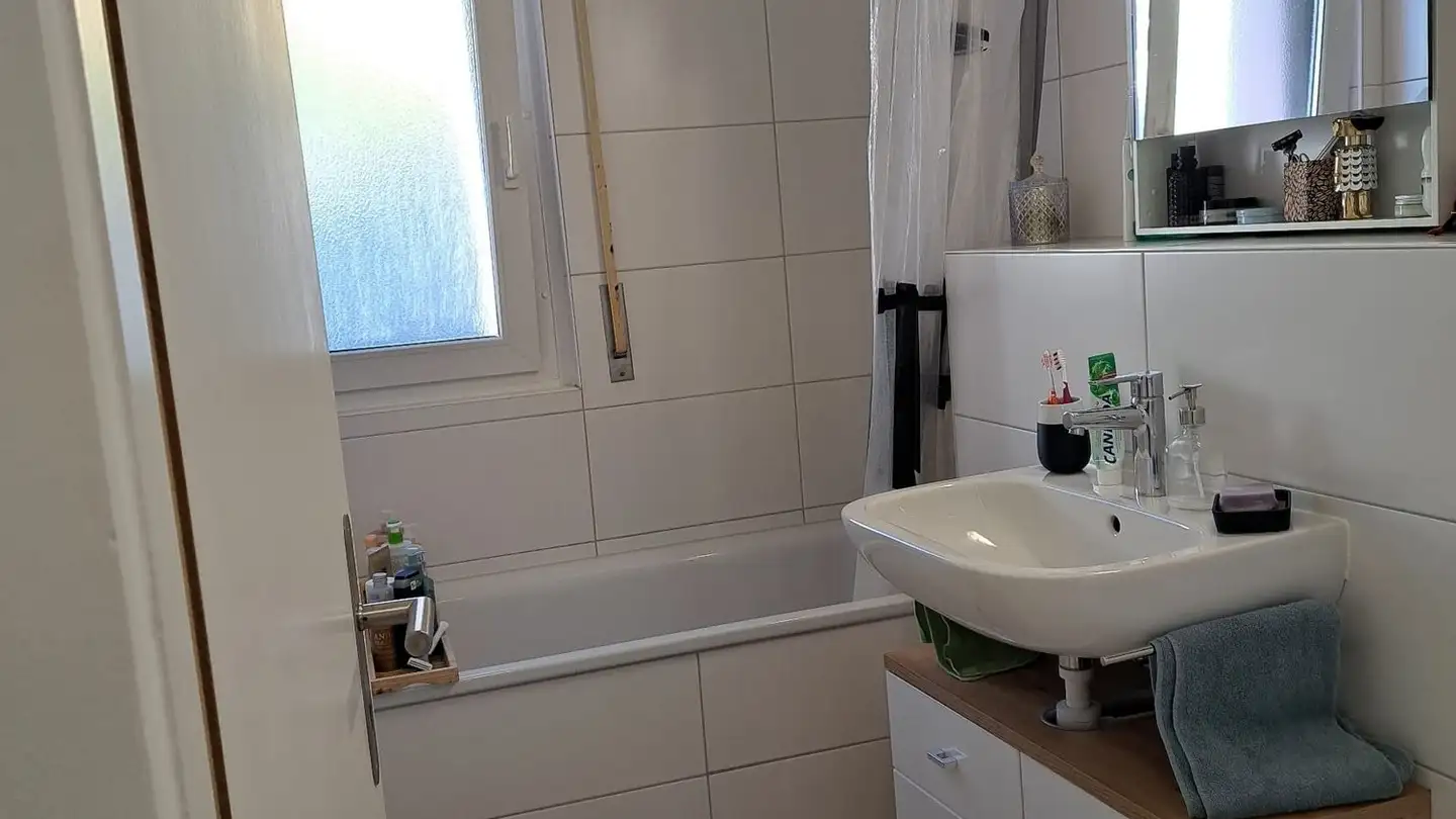 Appartamento in affitto - Rue Des Coteaux, 2013 Colombier NE - Photo 4