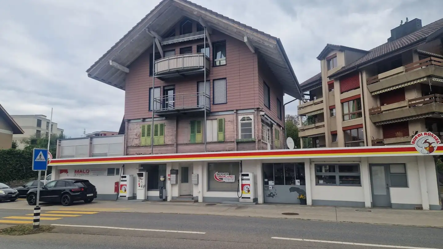 Edificio ad uso misto in vendita - Thunstrasse 72, 3700 Spiez