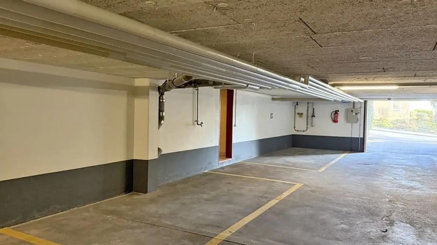 Underground parking space for rent - Segantinistrasse 216, 8049 Zürich - Photo 3