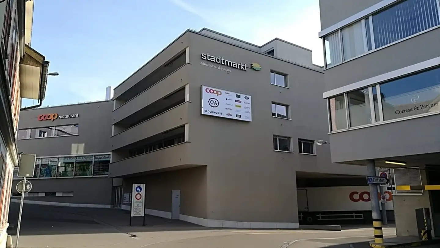 Place de parking souterraine à louer - Obere Bahnhofstrasse 39, 9500 Wil SG