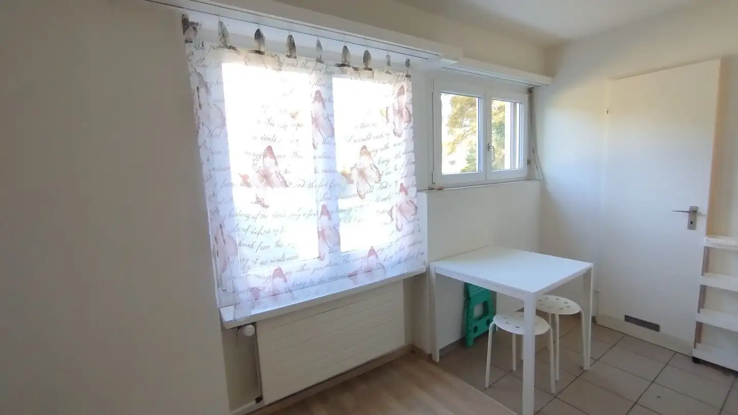 Studio à louer - Allmendstrasse 52, 8154 Oberglatt ZH