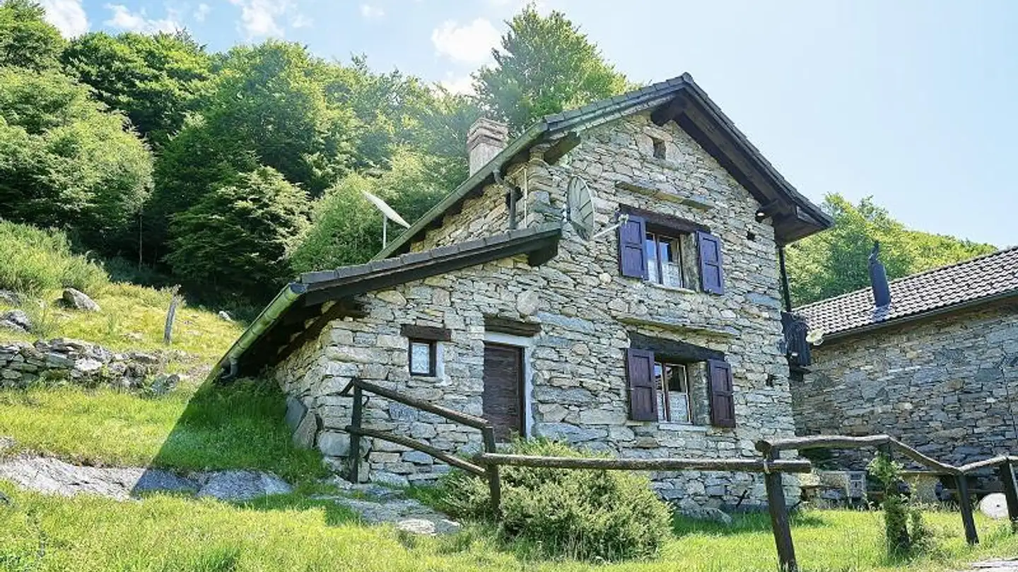 Einfamilienhaus kaufen - 6632 Vogorno
