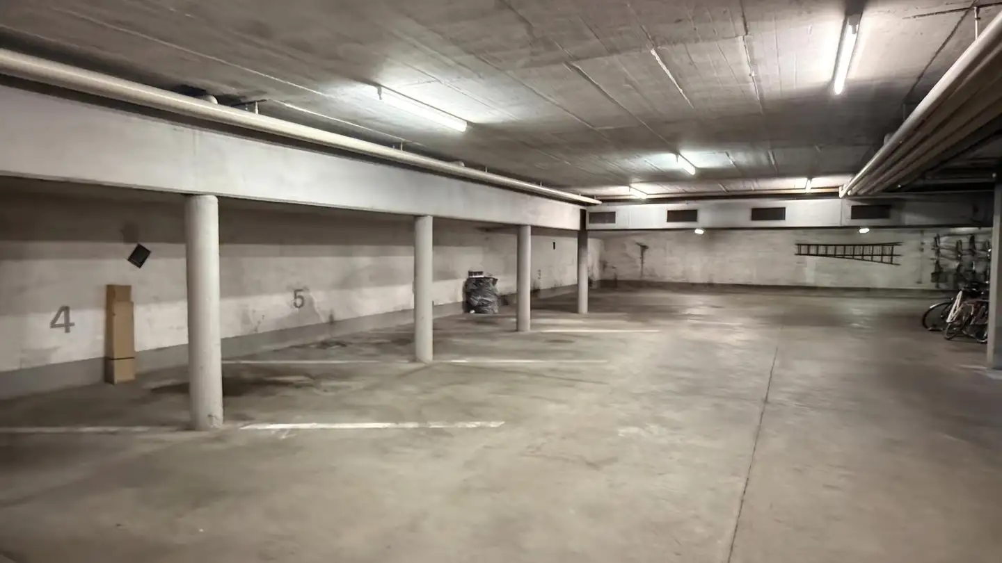 Tiefgaragenstellplatz mieten - Geiselweidstrasse 10, 8400 Winterthur - Foto 3