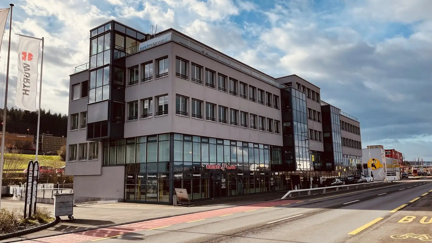 Spazio ufficio in affitto - Churerstrasse, 8808 Pfäffikon SZ - Photo 2