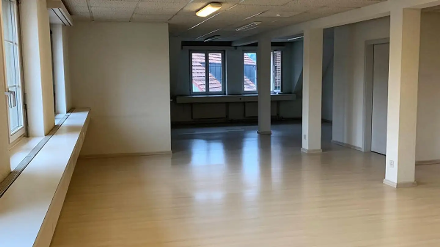 Gewerbe mieten - Ferrachstrasse 30, 8630 Rüti ZH - Foto 4