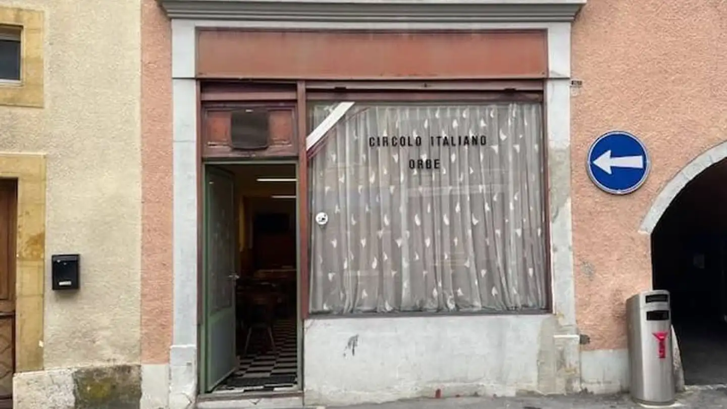 Commercial for rent - 1350 Orbe