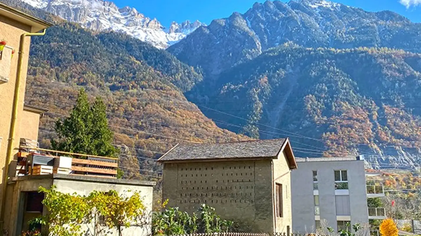 Residential building for sale - 1920 Martigny