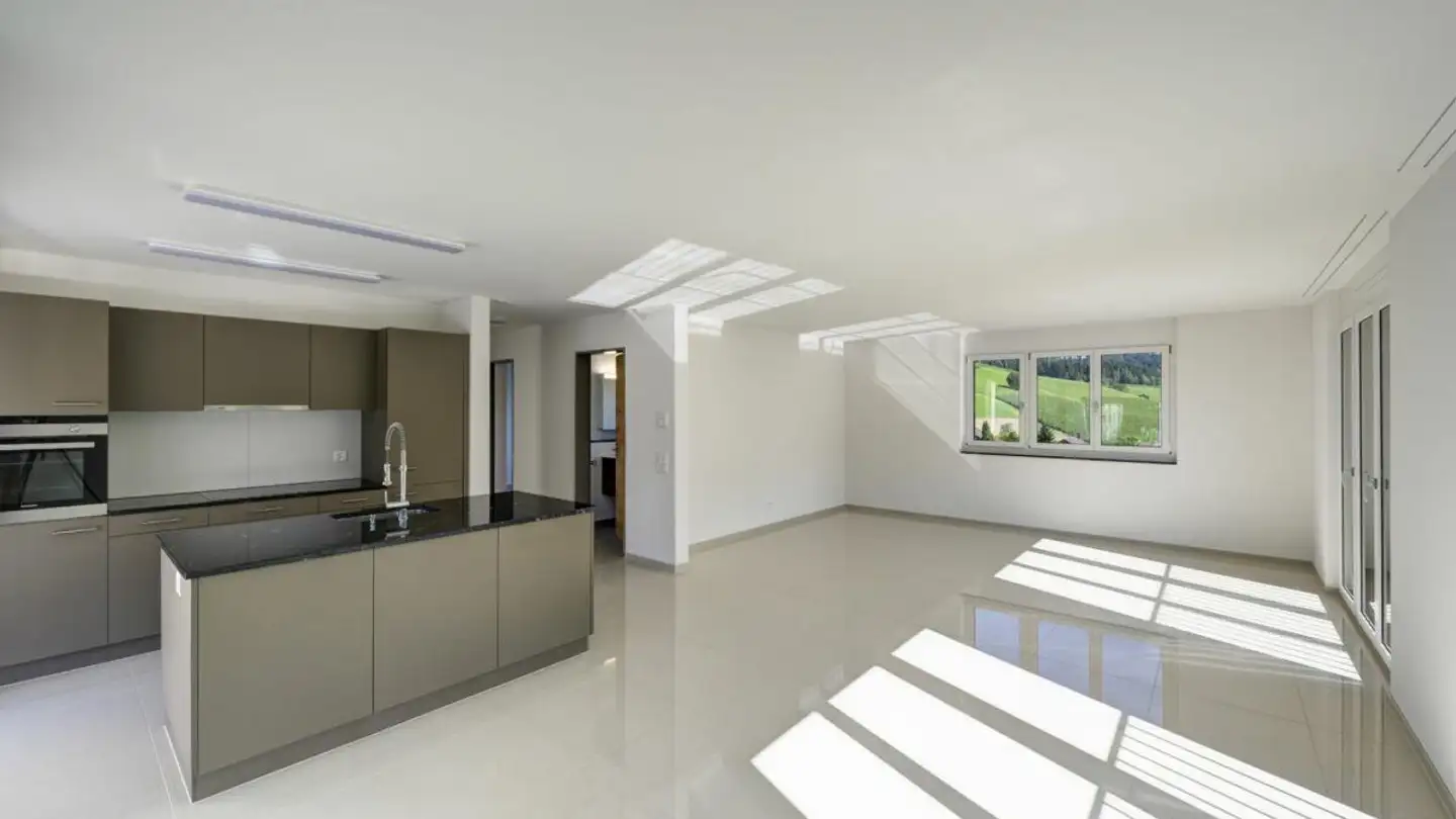 Apartment for rent - 6263 Richenthal