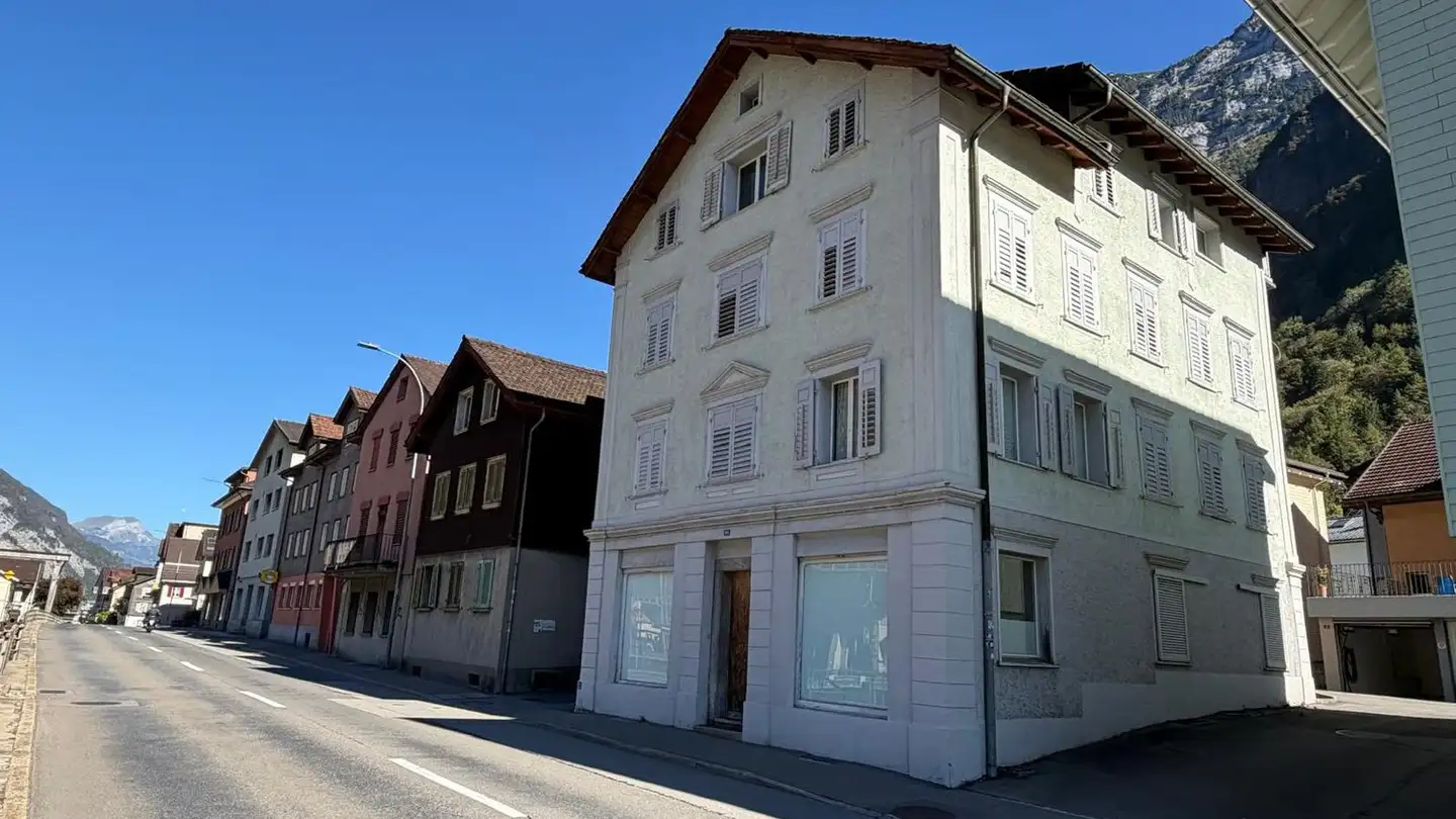 Mehrfamilienhaus kaufen - Gotthardstrasse 66, 6472 Erstfeld