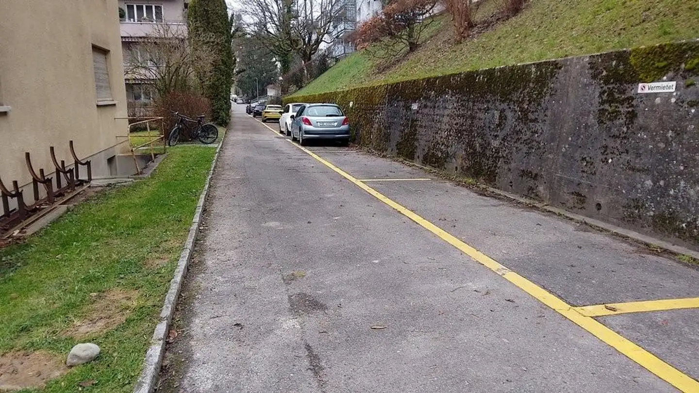 Parkplatz im Freien mieten - Aarestrasse 28, 3052 Zollikofen