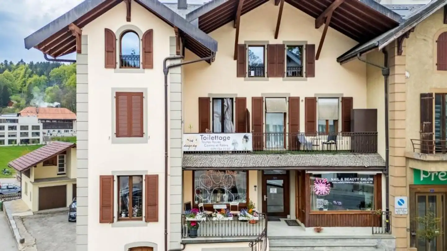 Mixed-use building for sale - Route De Nyon, 1264 St-Cergue - Photo 2
