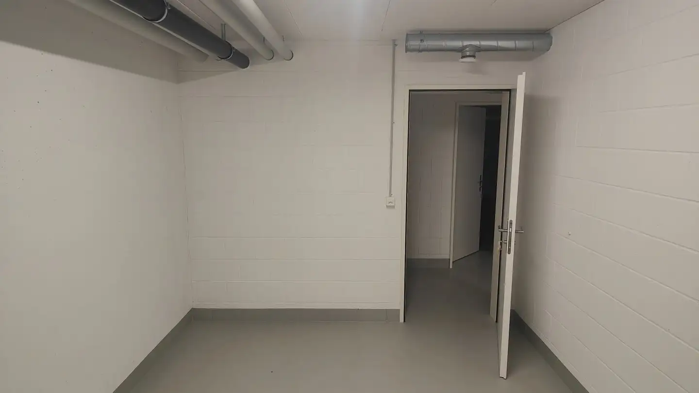 Storage space for rent - Dorfstrasse 37, 4623 Neuendorf