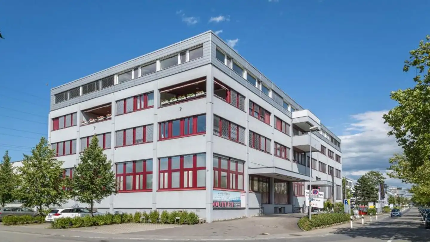 Spazio ufficio in affitto - Riedstrasse 1, 6330 Cham