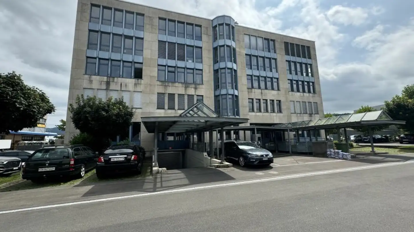 Bürofläche mieten - Grundstrasse 12, 6343 Rotkreuz