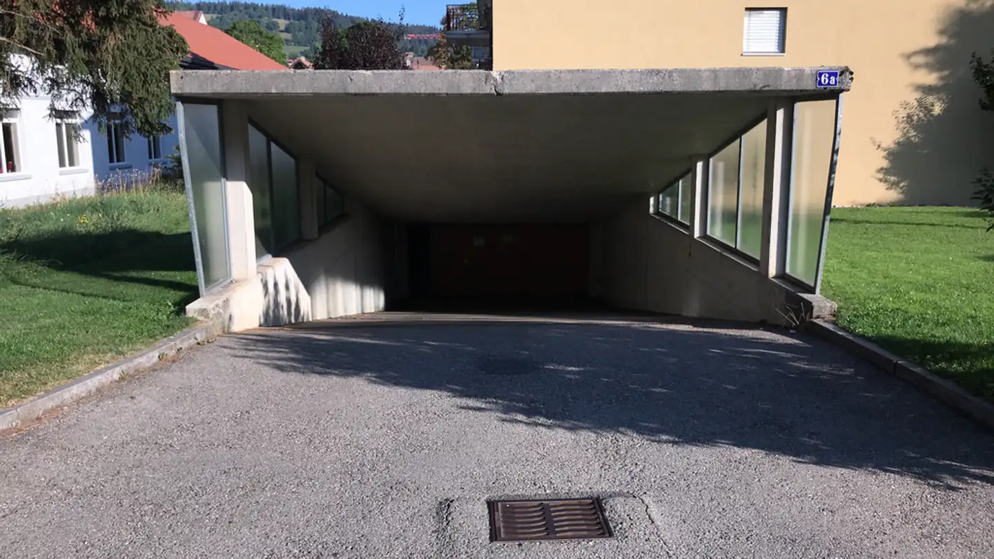 Parcheggio sotterraneo in affitto - Rue Des Champs 6, 2300 La Chaux-de-Fonds