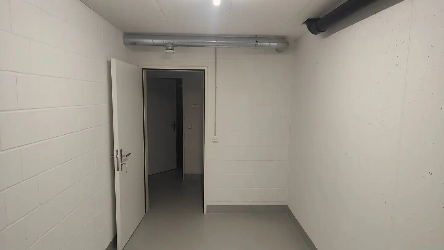 Storage space for rent - Dorfstrasse 37, 4623 Neuendorf