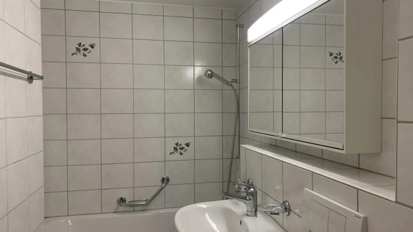 Single room for rent - Langackerstrasse 2, 4142 Münchenstein - Photo 2