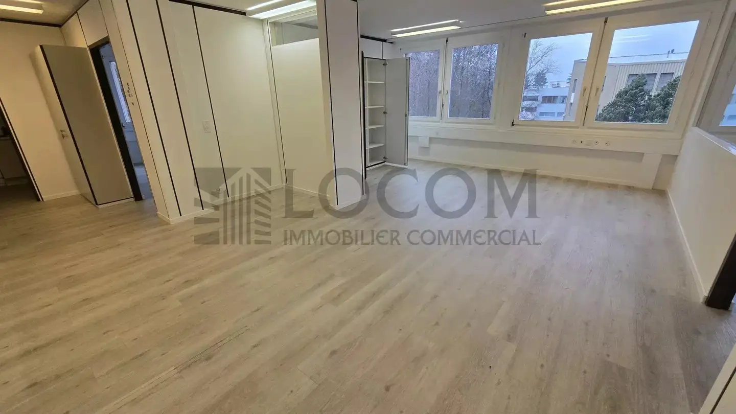 Shop for rent - Avenue Des Boveresses 50, 1010 Lausanne - Photo 3