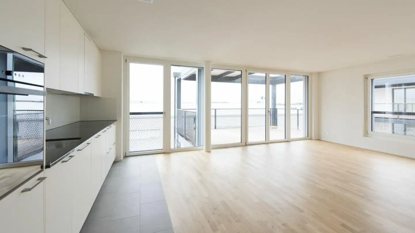Wohnung mieten - Zürichstrasse 60b, 8340 Hinwil - Foto 2